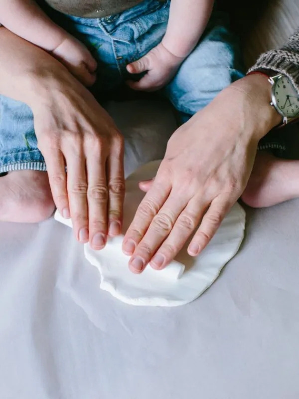Pearhead Babyprints Deluxe - triplakehys käden- ja jalanjäljelle + valokuvalle, valkoinen