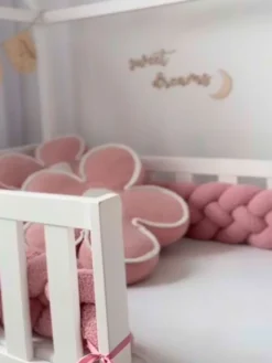 Bouclé Palmikko reunasuoja pinnasänkyyn ja juniorisänkyyn - Pink