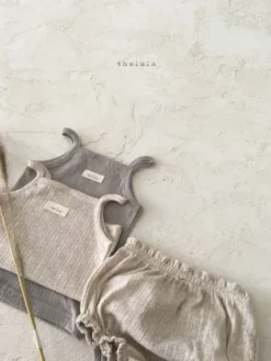 Islet vauvan hihaton toppi ja bloomers -setti | LALA