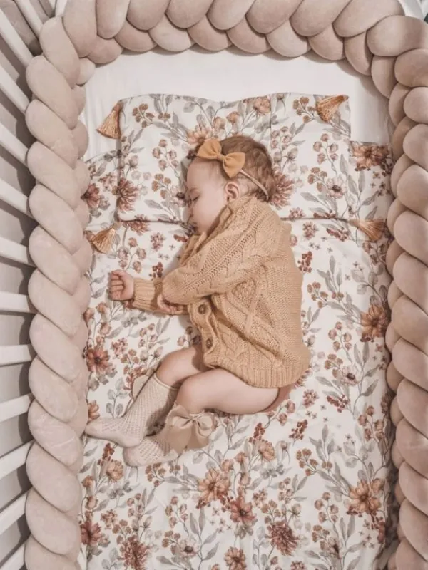 Pinnasängyn suoja 360cm, beige