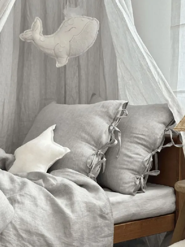 COTTON & SWEETS Valas mobile - White